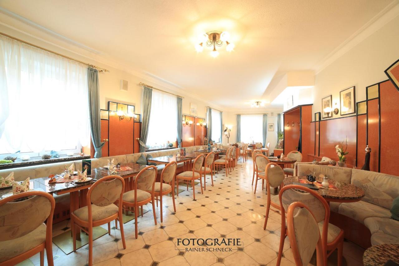Cafe Am Donautor Otel Kelheim Dış mekan fotoğraf